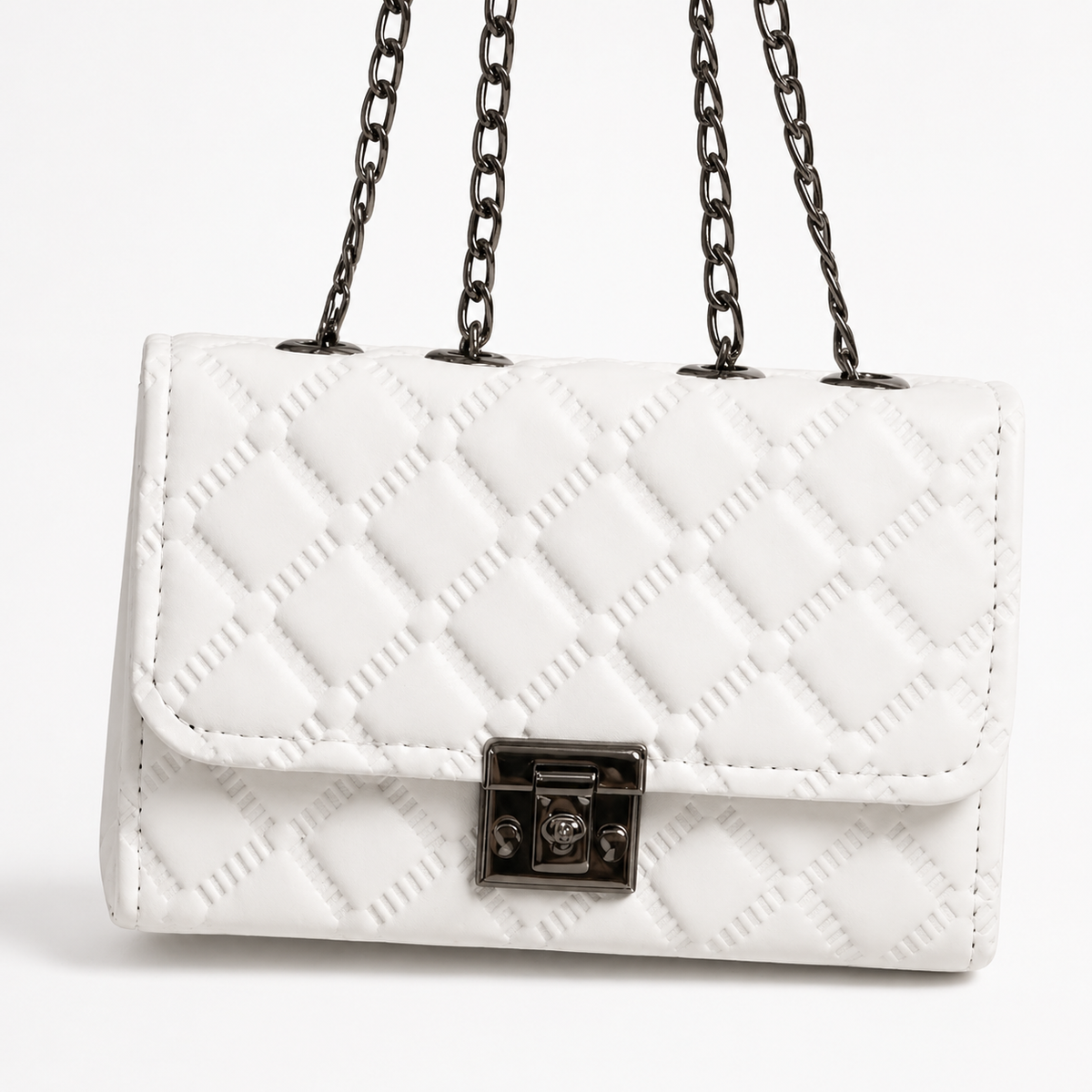 Chic White Quilted Chain Shoulder Bag